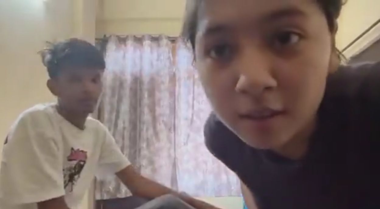 রিমির ১৫ মিনিটের ভিডিও